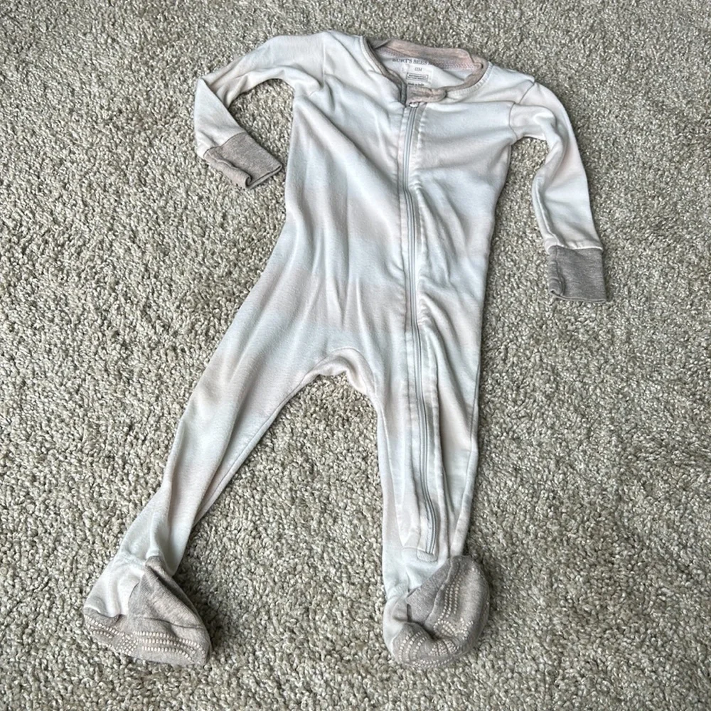 Burts Bees Bundle Bee Keeper Sleep Sack, Organic Crib Sheet & Onsie 6-12 Months - Picture 7 of 16